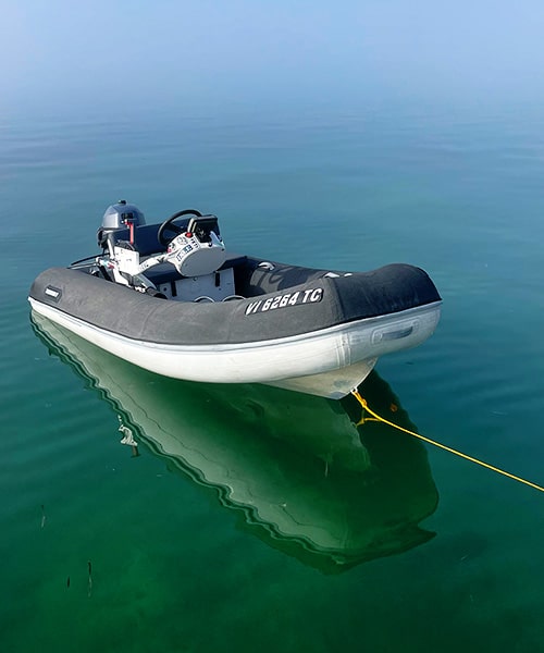 AB 11' Yacht Tender w/Driving Console & 25HP Yamaha w/Antitheft System